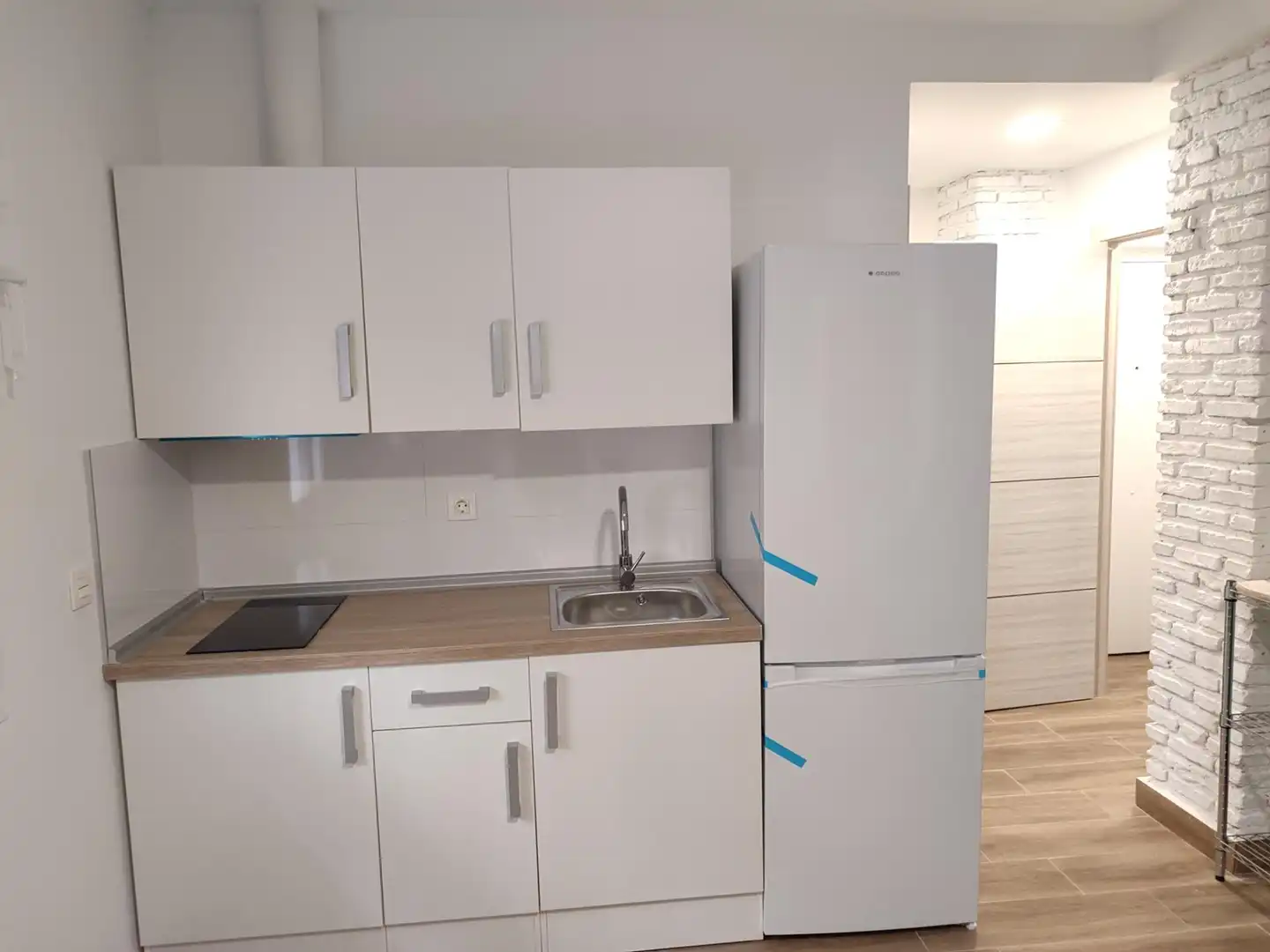 Kitchen of Flat for rent in Granada  with Air Conditioner and Balcony