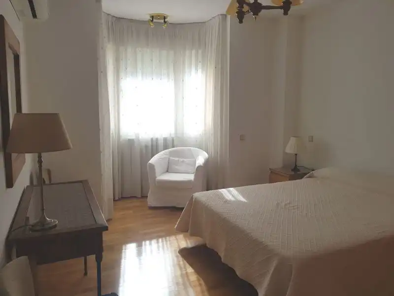 Habitación de Piso de alquiler en Boadilla del Monte con Aire acondicionado, Calefacción y Parquet