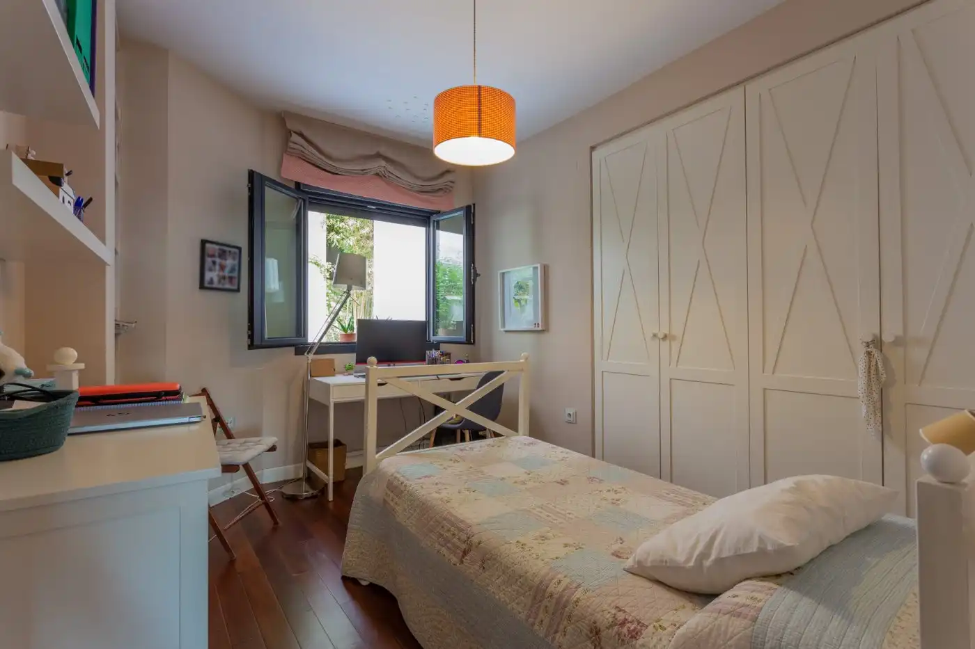 Habitación de Casa o chalet en venta en Granada con Aire acondicionado, Calefacción y Terraza