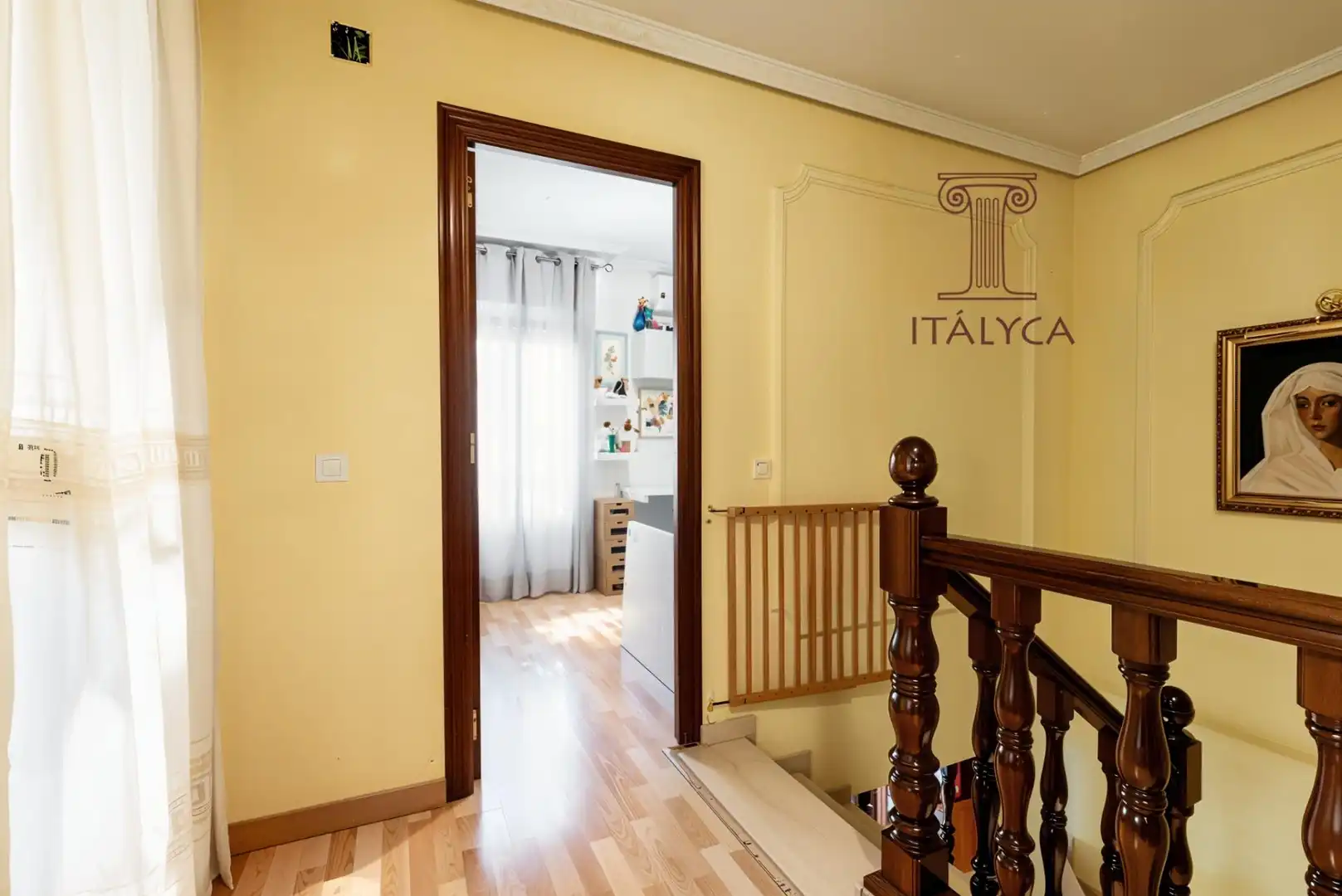 Casa adosada en venta en Tomares con Aire acondicionado, Terraza y Trastero
