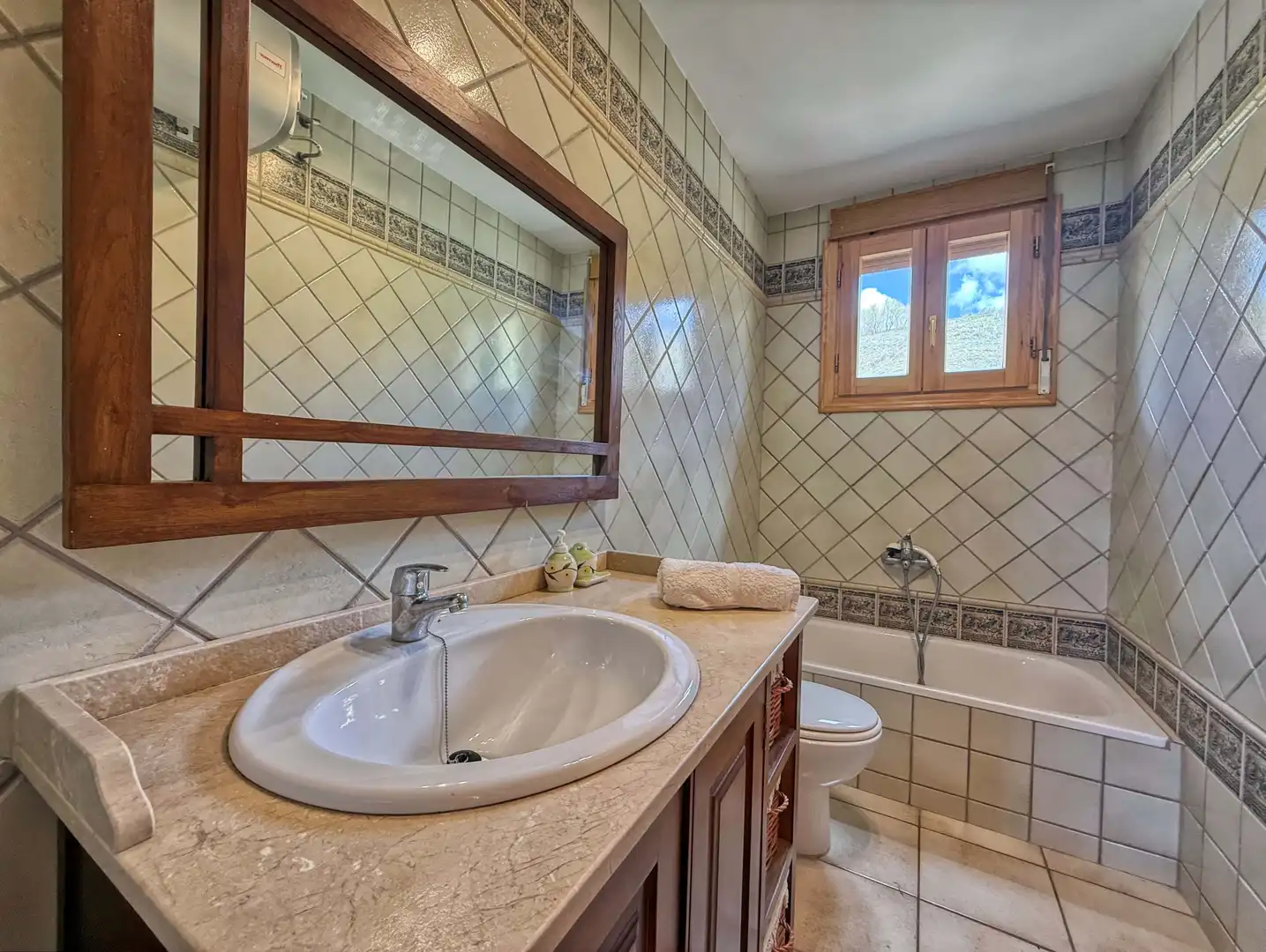 Badezimmer von Wohnung zum Verkauf in Valdelinares mit Heizung