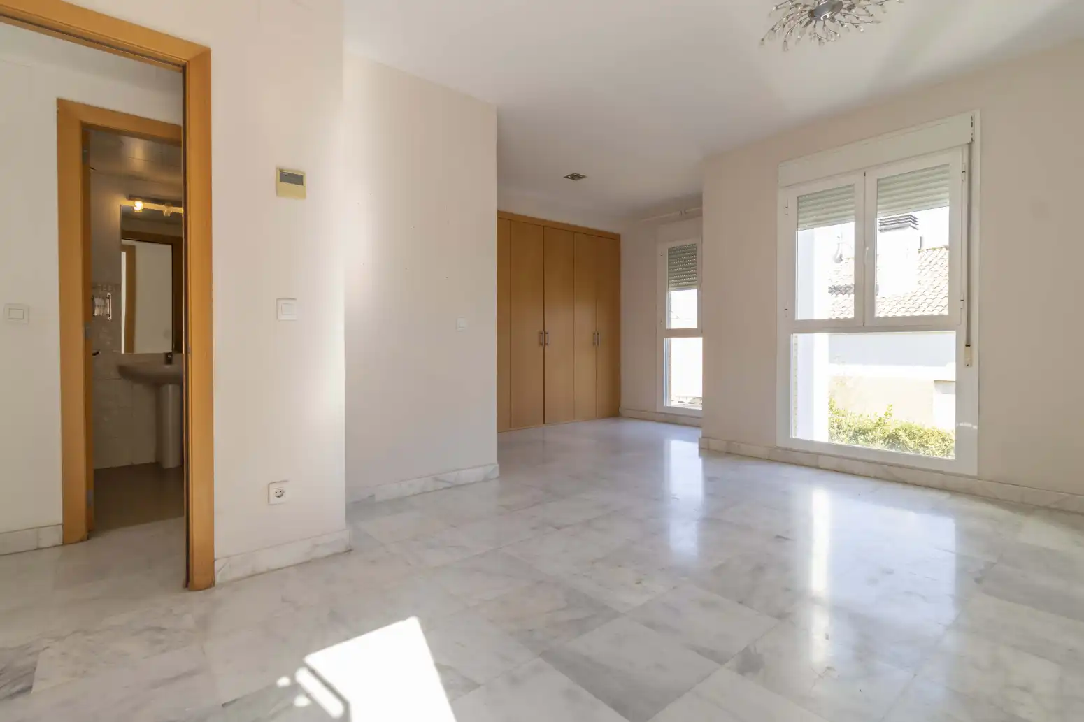 Casa adosada en venta en Espartinas con Aire acondicionado, Terraza y Piscina