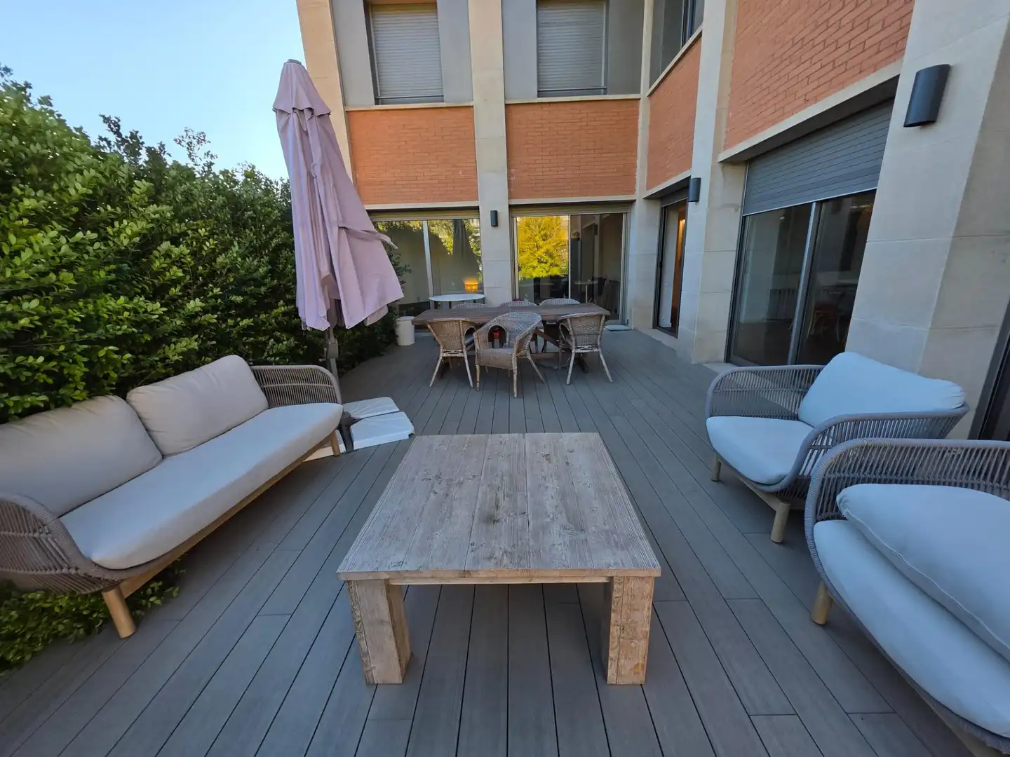 Terrassa de Casa adosada en venda en Barcelona amb Aire condicionat, Calefacció i Jardí privat