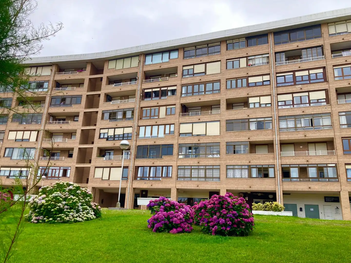 Vista exterior de Apartament de lloguer en Santander amb Parquet, Terrassa i Moblat