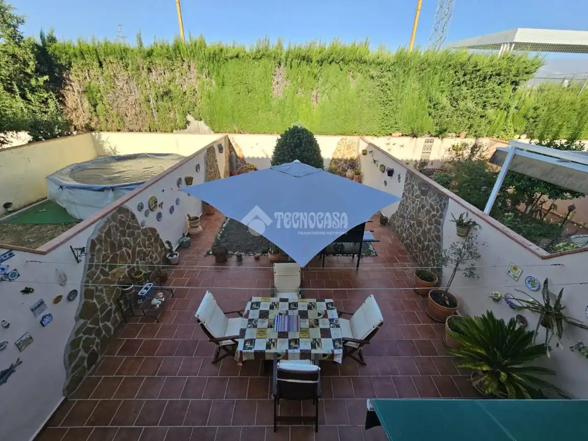 Casa en venda a Ambroz