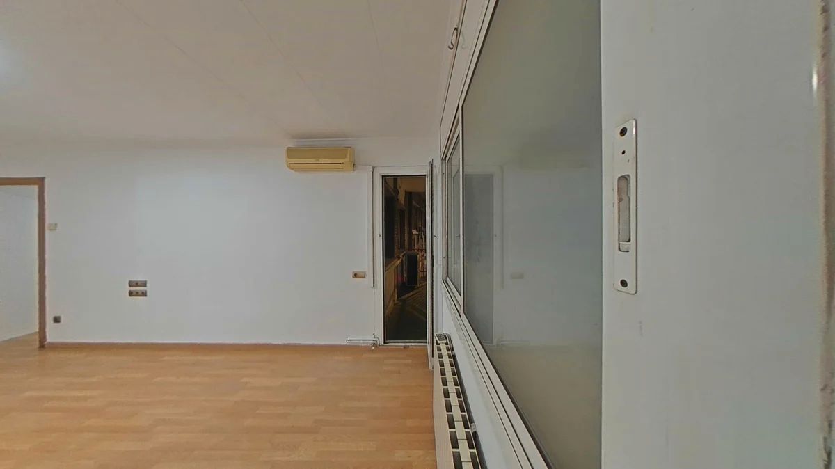 Flat for sale in Badalona  with Air Conditioner, Heating and Parquet flooring