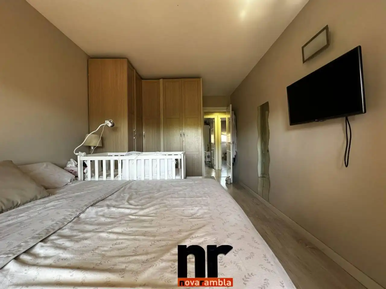 Wohnung zur Miete in Rambla Pinetons, Can Clos - Pinetons