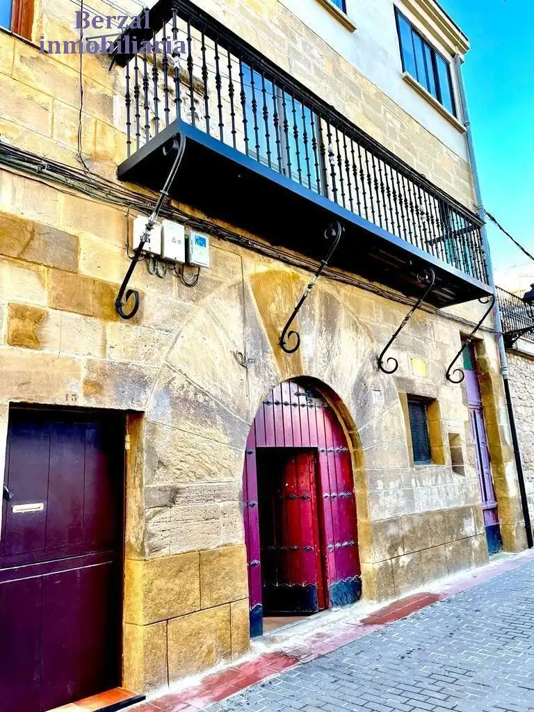 Vista exterior de Estudio en venta en Cenicero