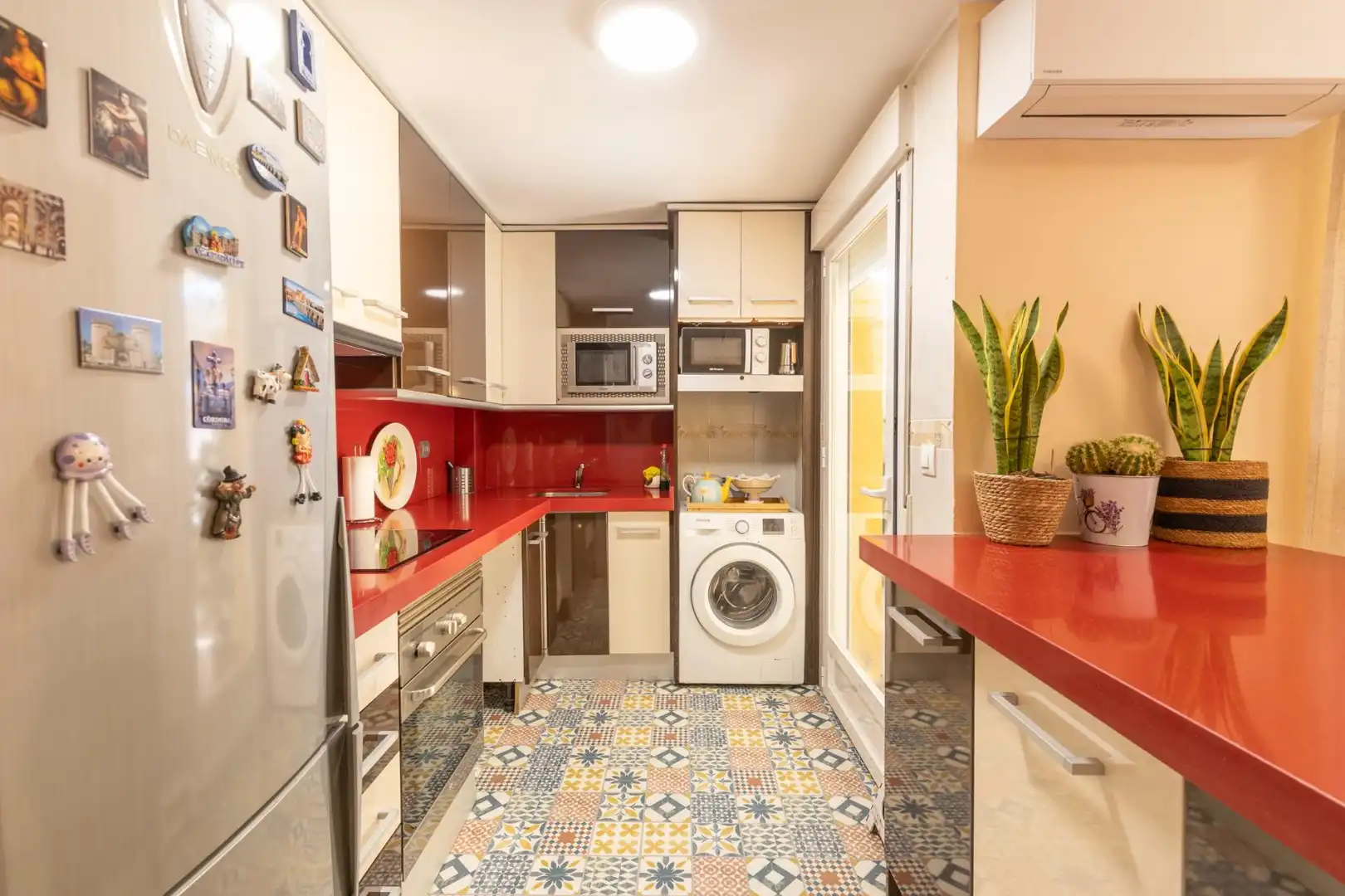 Kitchen of Flat for sale in Churriana de la Vega  with Air Conditioner, Terrace and Balcony