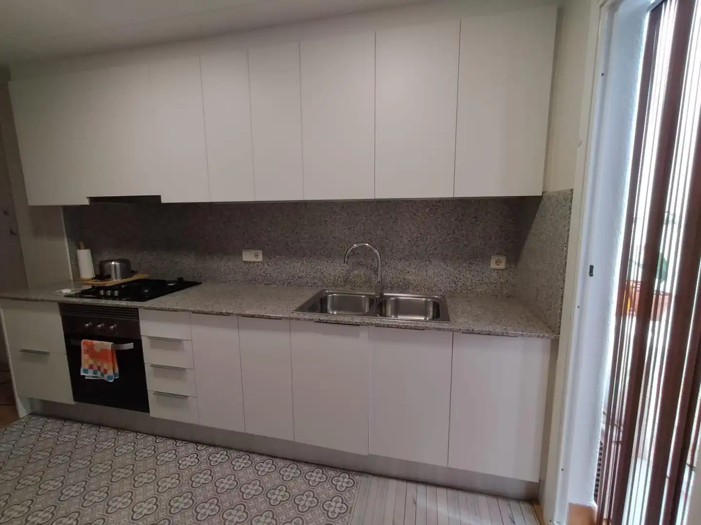 Cuina de Casa o xalet en venda en Pineda de Mar amb Aire condicionat, Calefacció i Jardí privat