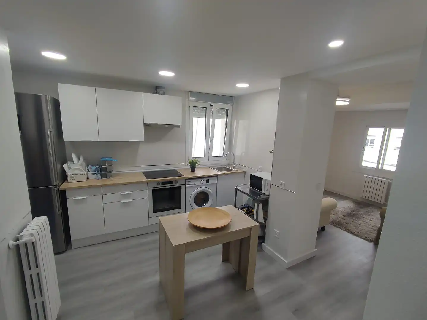 Cocina de Piso de alquiler en Zaragoza con Calefacción, Amueblado y Horno