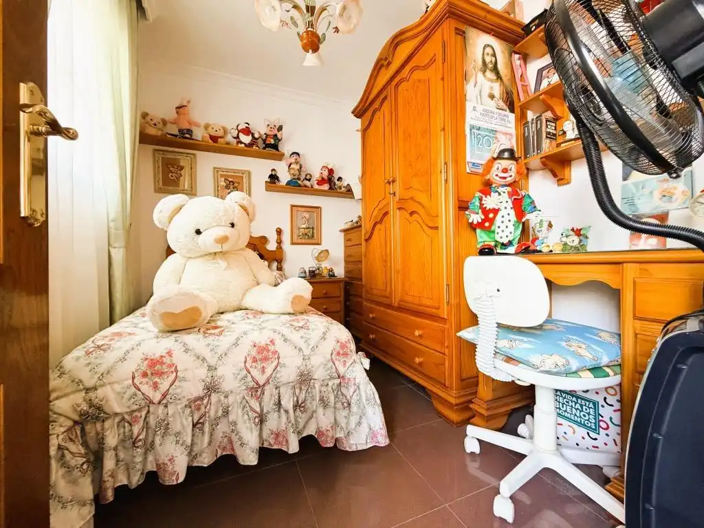 Habitación de Casa o chalet en venta en Puerto de la Torre - Atabal