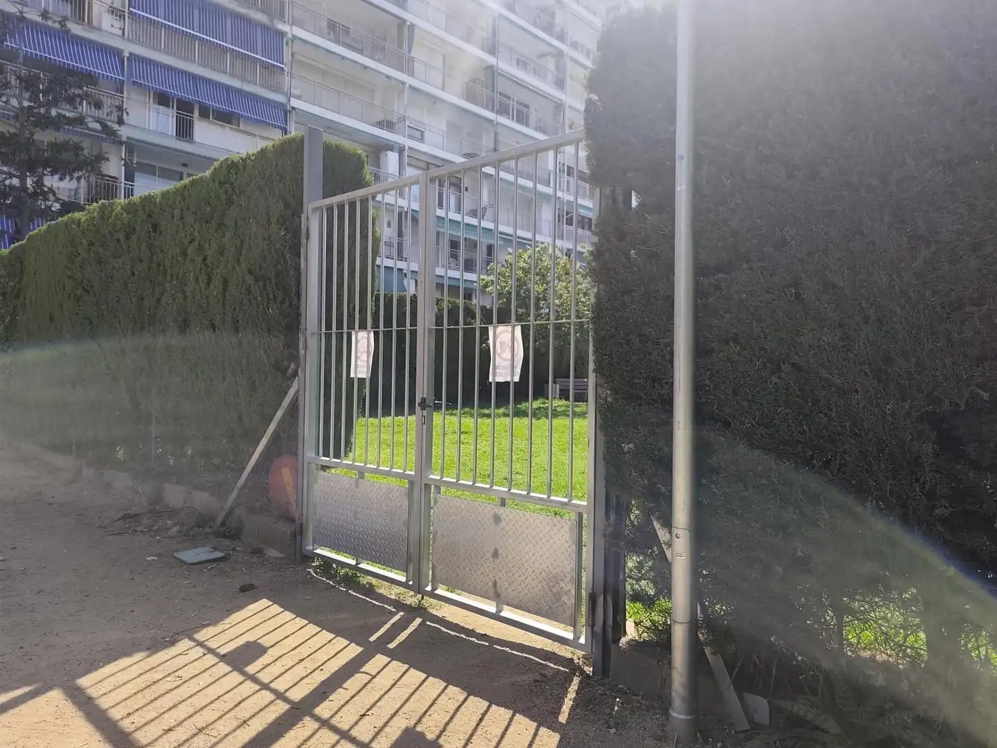 Aparcament de Pis en venda en Santa Susanna amb Terrassa i Piscina comunitària