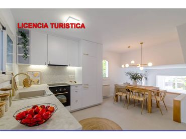 Casa con piscina in vendita a Calle Buenos Aires 10