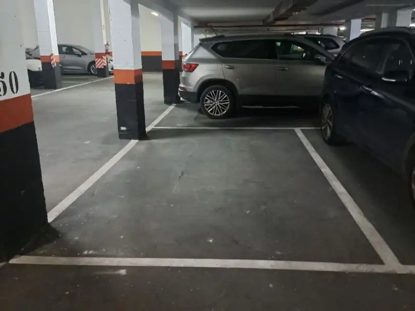 Parking of Garage for rent in  Madrid Capital
