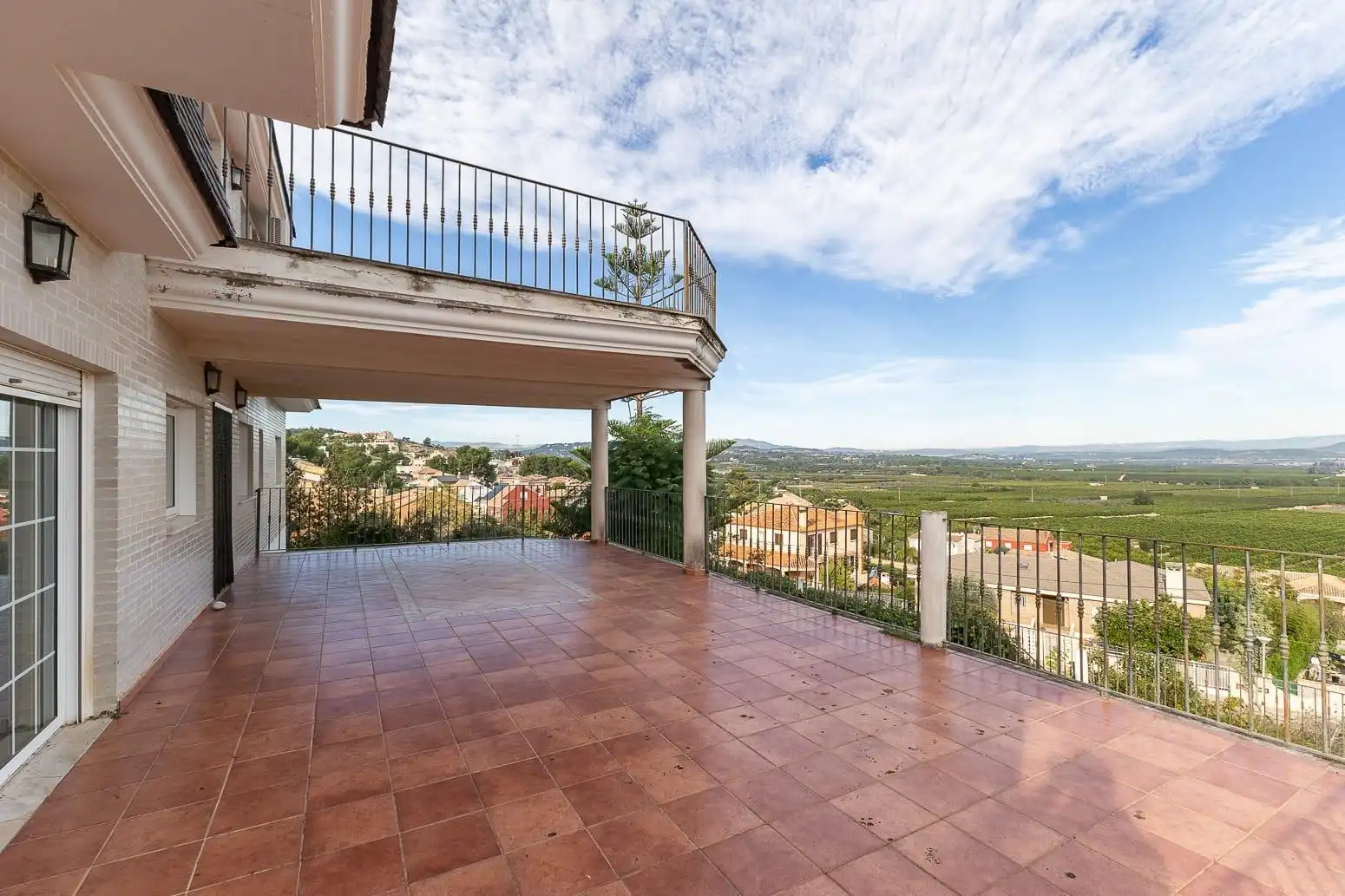Terraza de Casa o chalet en venta en Chiva con Aire acondicionado, Terraza y Piscina