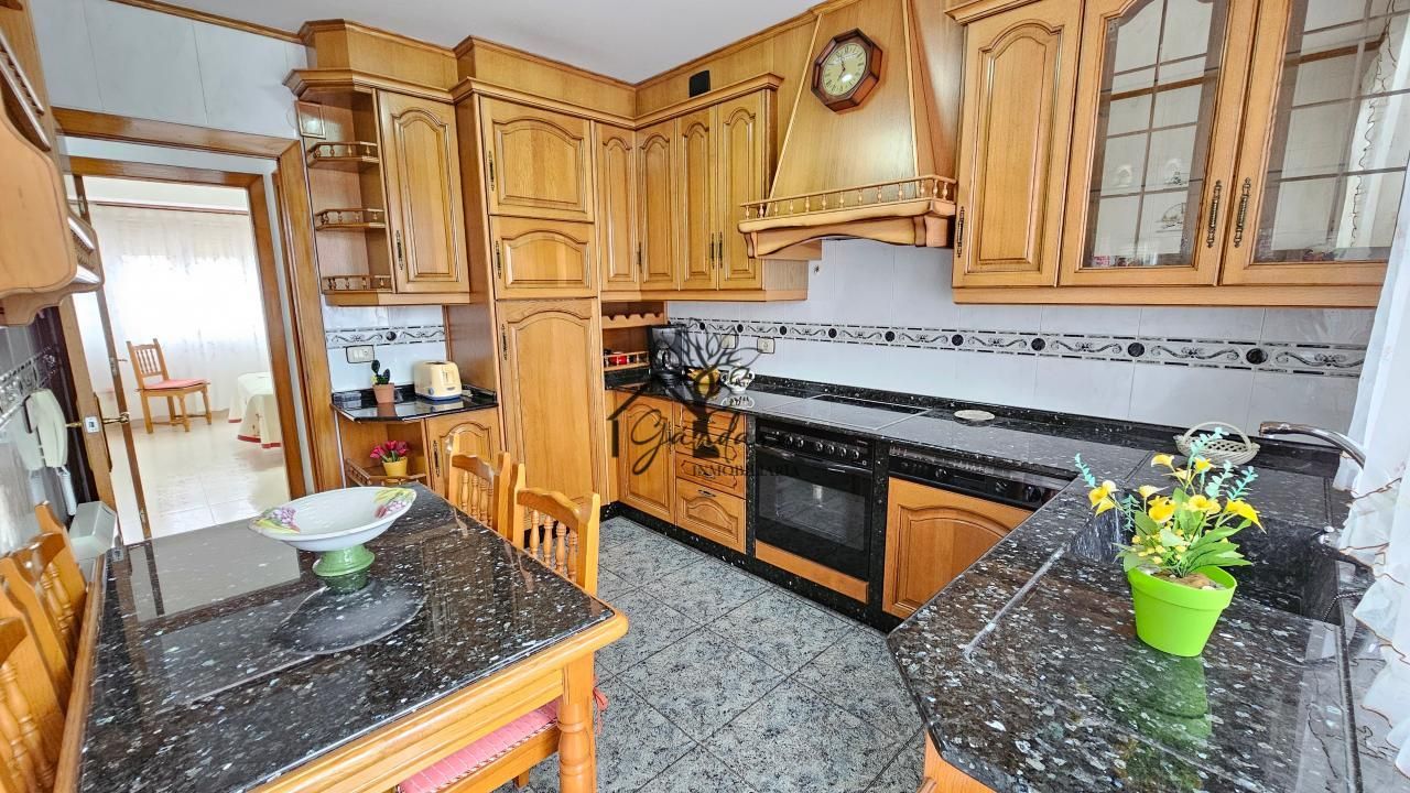 Kitchen of Flat to rent in Narón  with Heating and Furnished