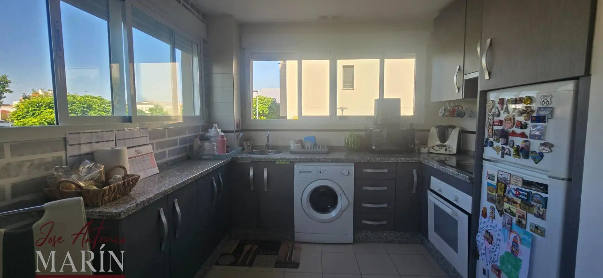 Cocina de Dúplex de alquiler en Badajoz con Aire acondicionado, Terraza y Amueblado