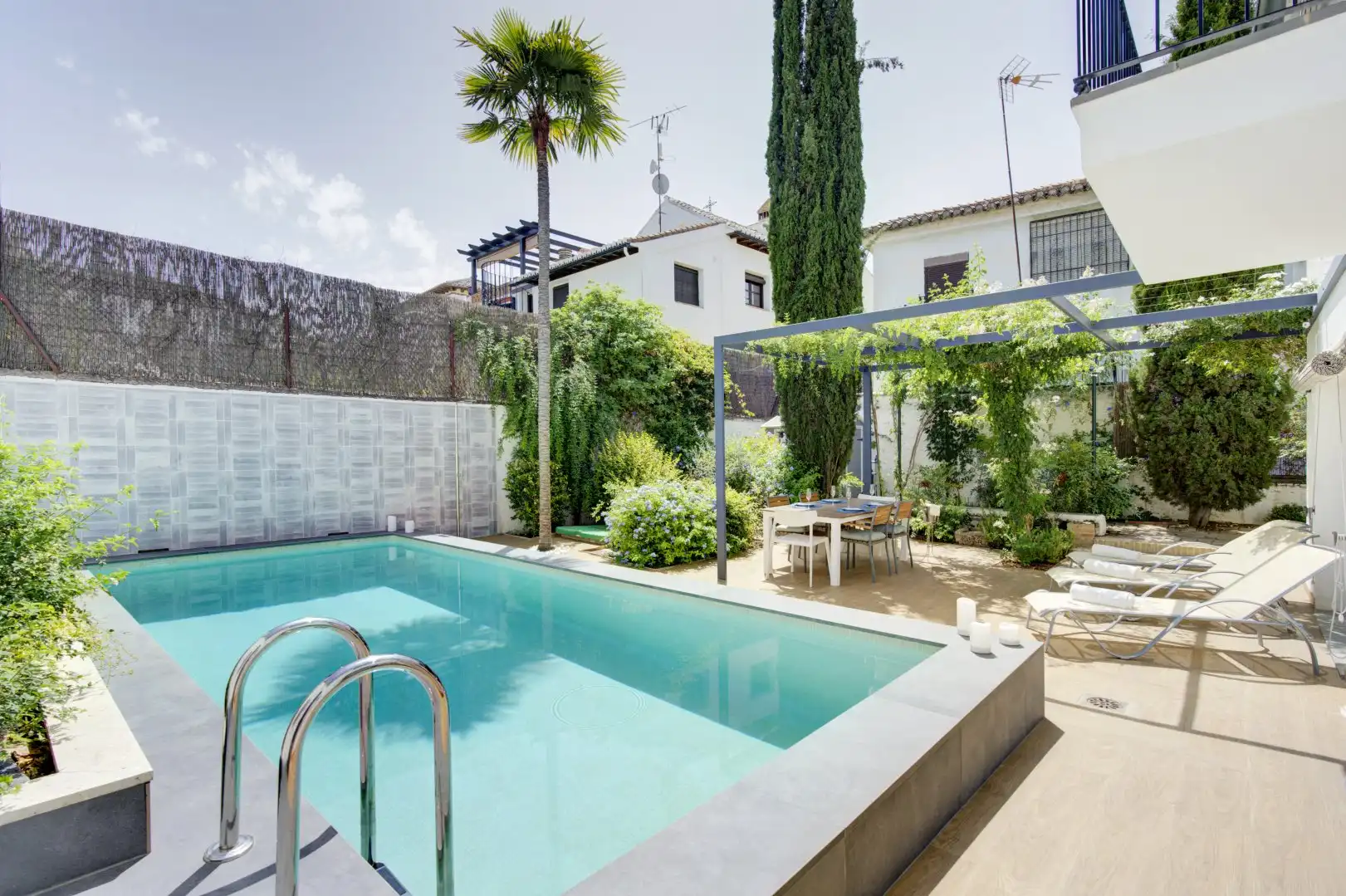 Piscina de Casa o chalet en venta en Granada con Aire acondicionado, Calefacción y Jardín privado