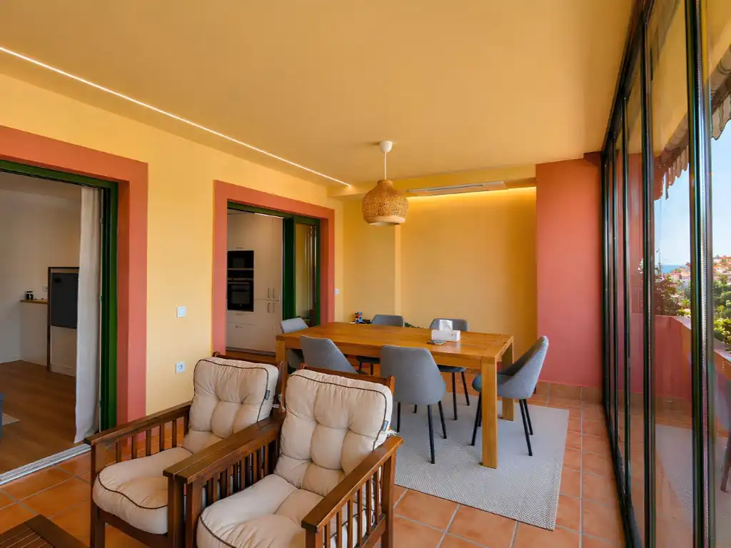 Comedor de Piso en venta en Fuengirola con Calefacción, Terraza y Piscina