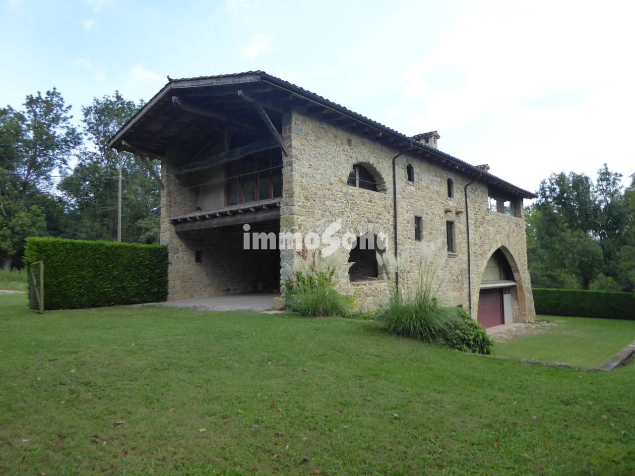 Exterior view of Country house for sale in La Vall d'en Bas  with Heating, Private garden and Alarm