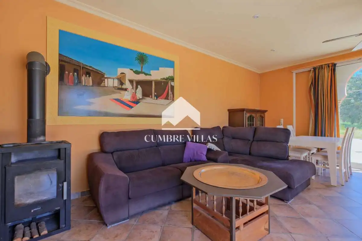 Sala de estar de Finca rústica en venta en Almuñécar con Jardín privado, Terraza y Trastero