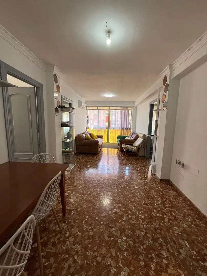 Sala d'estar de Pis en venda en Málaga amb Aire condicionat, Terrassa i Moblat