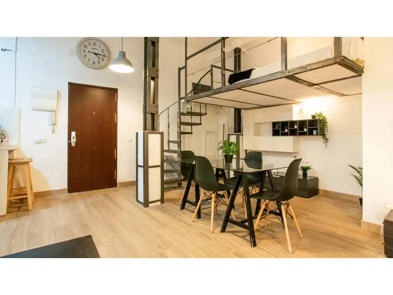 Dining room of Study for sale in Barcelona  with Parquet flooring