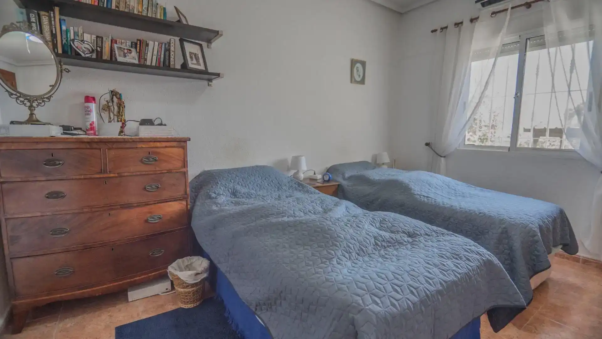 Habitación de Piso en venta en Orihuela con Aire acondicionado, Jardín privado y Piscina