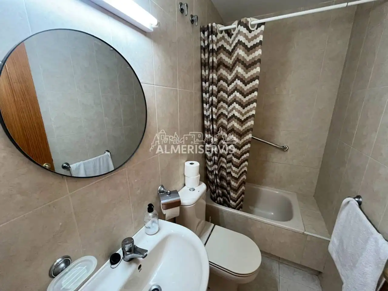 Baño de Casa adosada en venta en El Ejido con Aire acondicionado, Terraza y Amueblado
