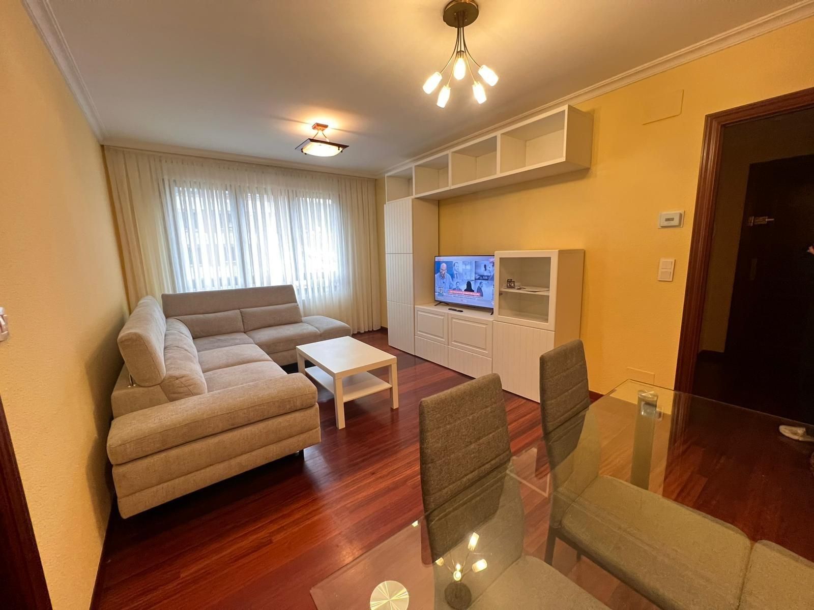 Living room of Flat to rent in Castro-Urdiales  with Furnished and Community pool