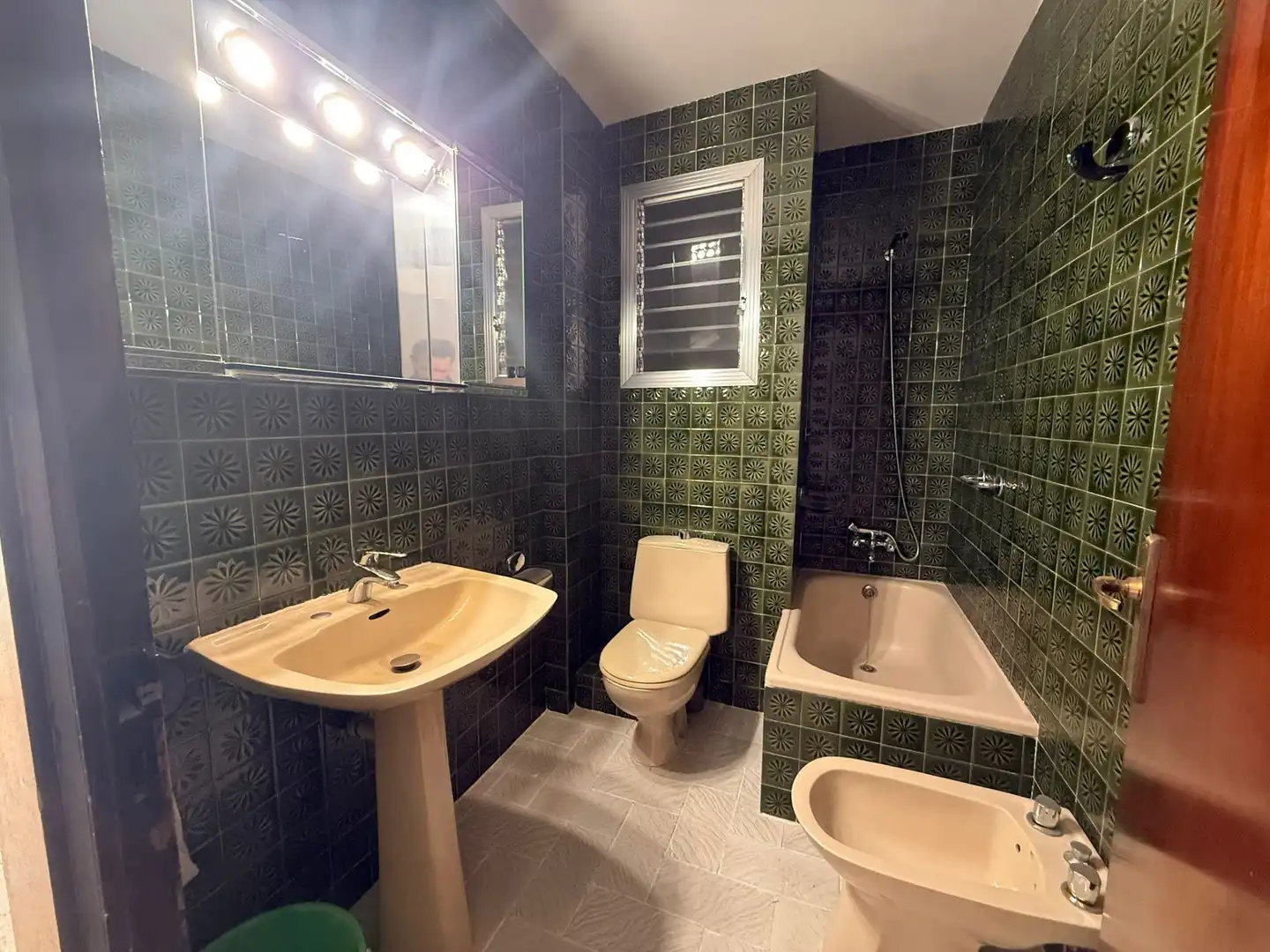 Bathroom of Flat for sale in Barcelona  with Air Conditioner