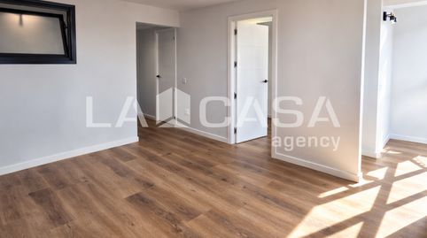 Foto 3 de Ático en venta en El Besós i el Maresme, Barcelona Capital