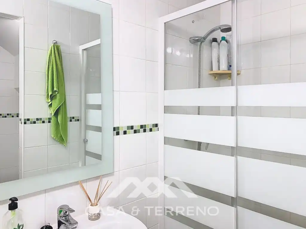 Adossat amb piscina en venda a Calle Celestina, imagen 32