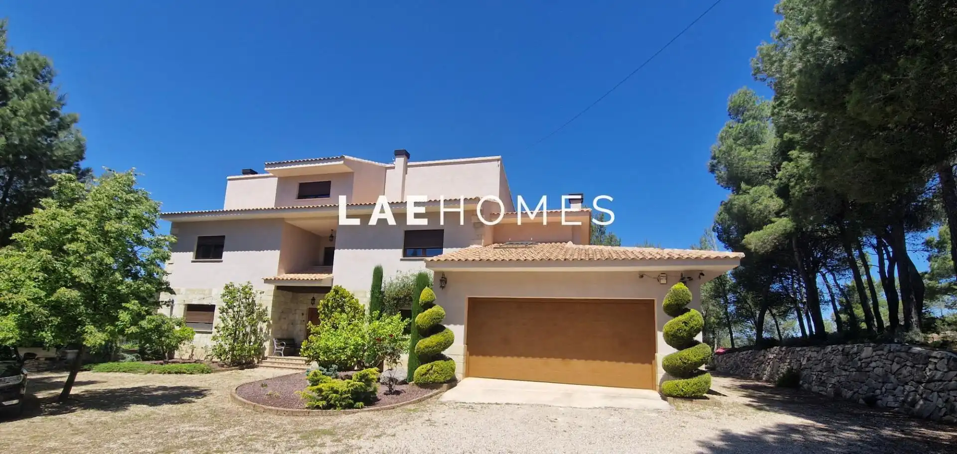 Vista exterior de Casa o xalet en venda en Alcoy / Alcoi amb Calefacció, Jardí privat i Terrassa