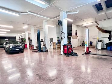 Local comercial en venta en Emilio Rico 12
