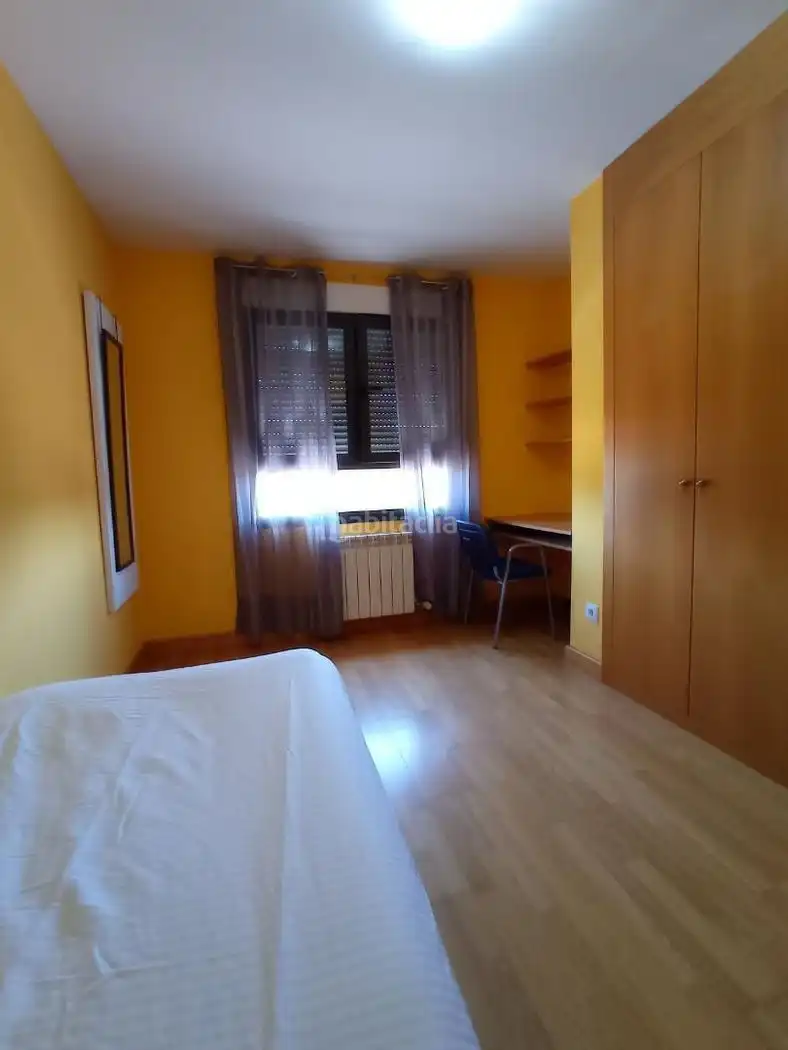 Appartamento con ascensore in affitto a Calle Sorbona 5, imagen 3