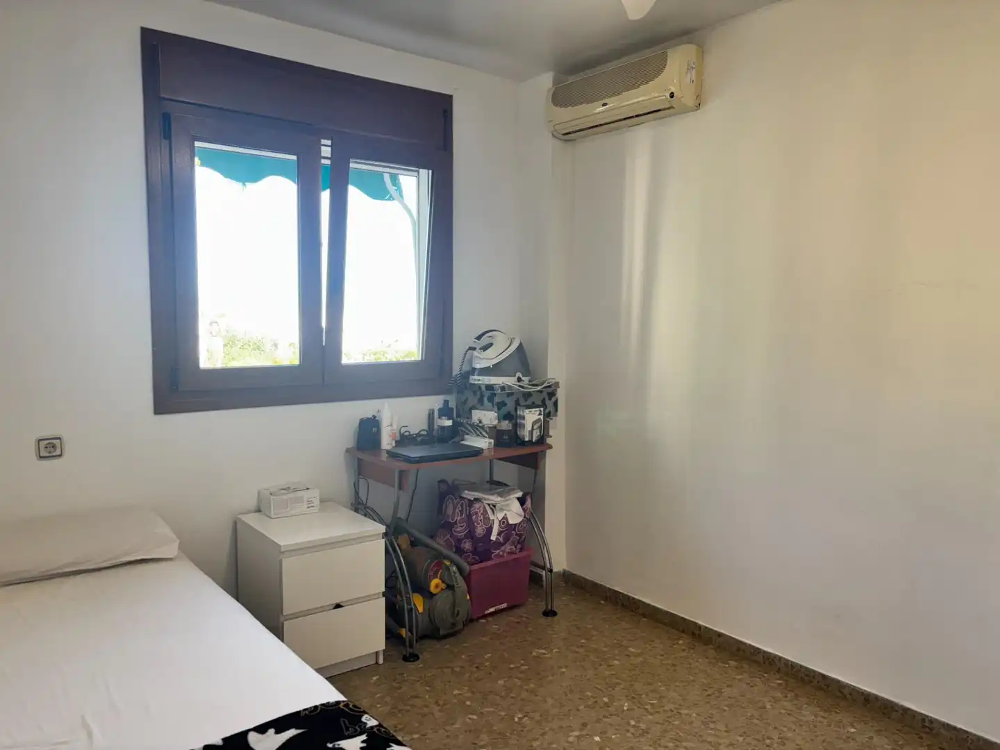Dormitori de Pis en venda en Málaga amb Aire condicionat, Terrassa i Traster
