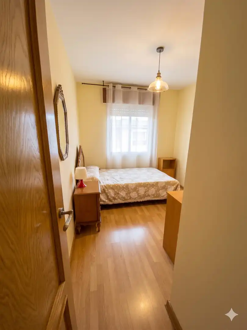 Bedroom of Flat for rent in Cáceres