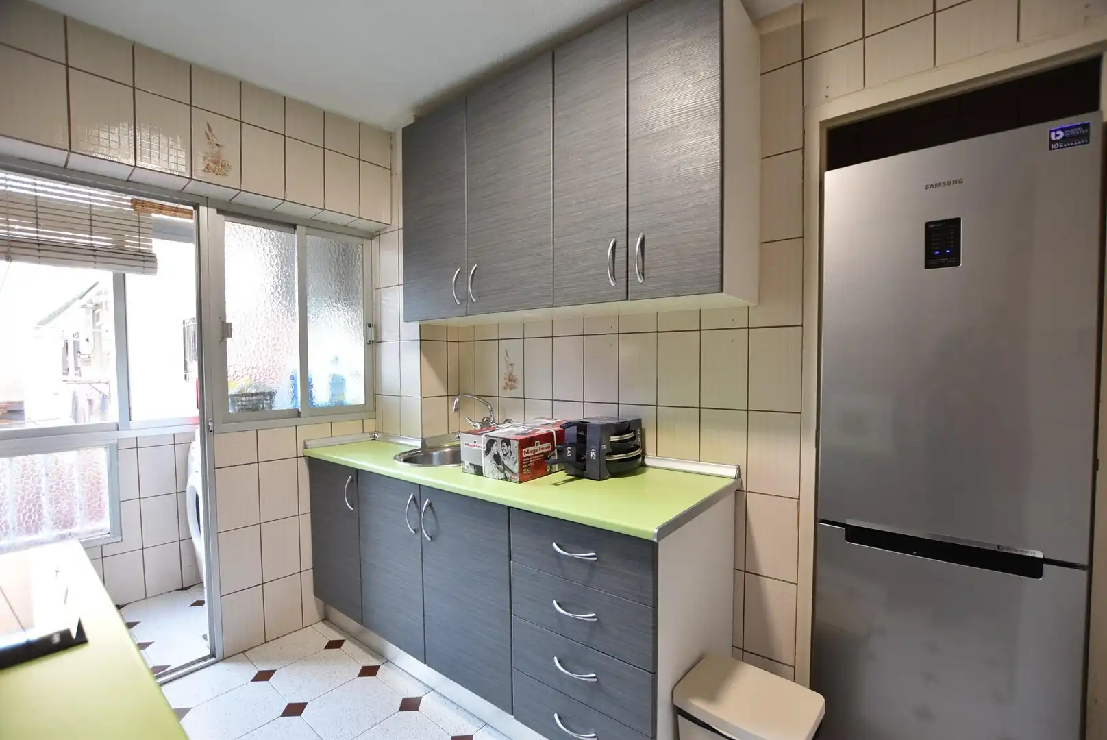 Zimmer in Calle Ebro, Barrio de Zaidín