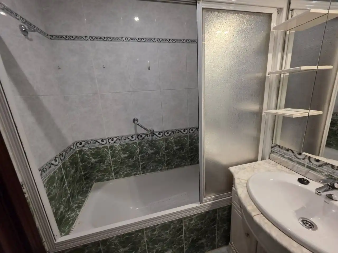 Baño de Piso en venta en Fuenlabrada con Aire acondicionado, Calefacción y Terraza