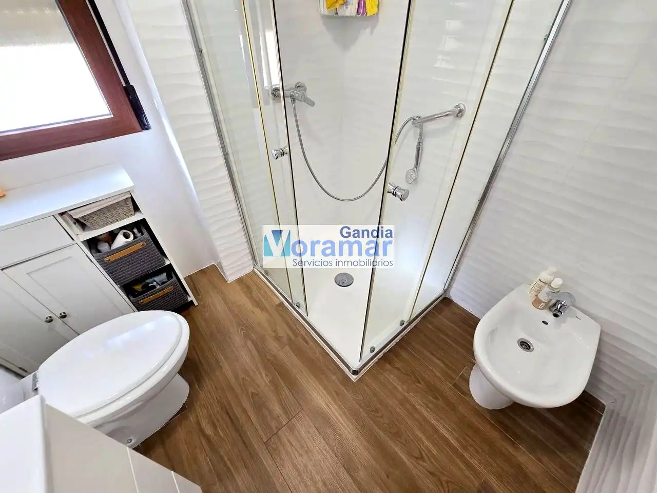 Baño de Apartamento de alquiler en Gandia con Aire acondicionado, Terraza y Amueblado