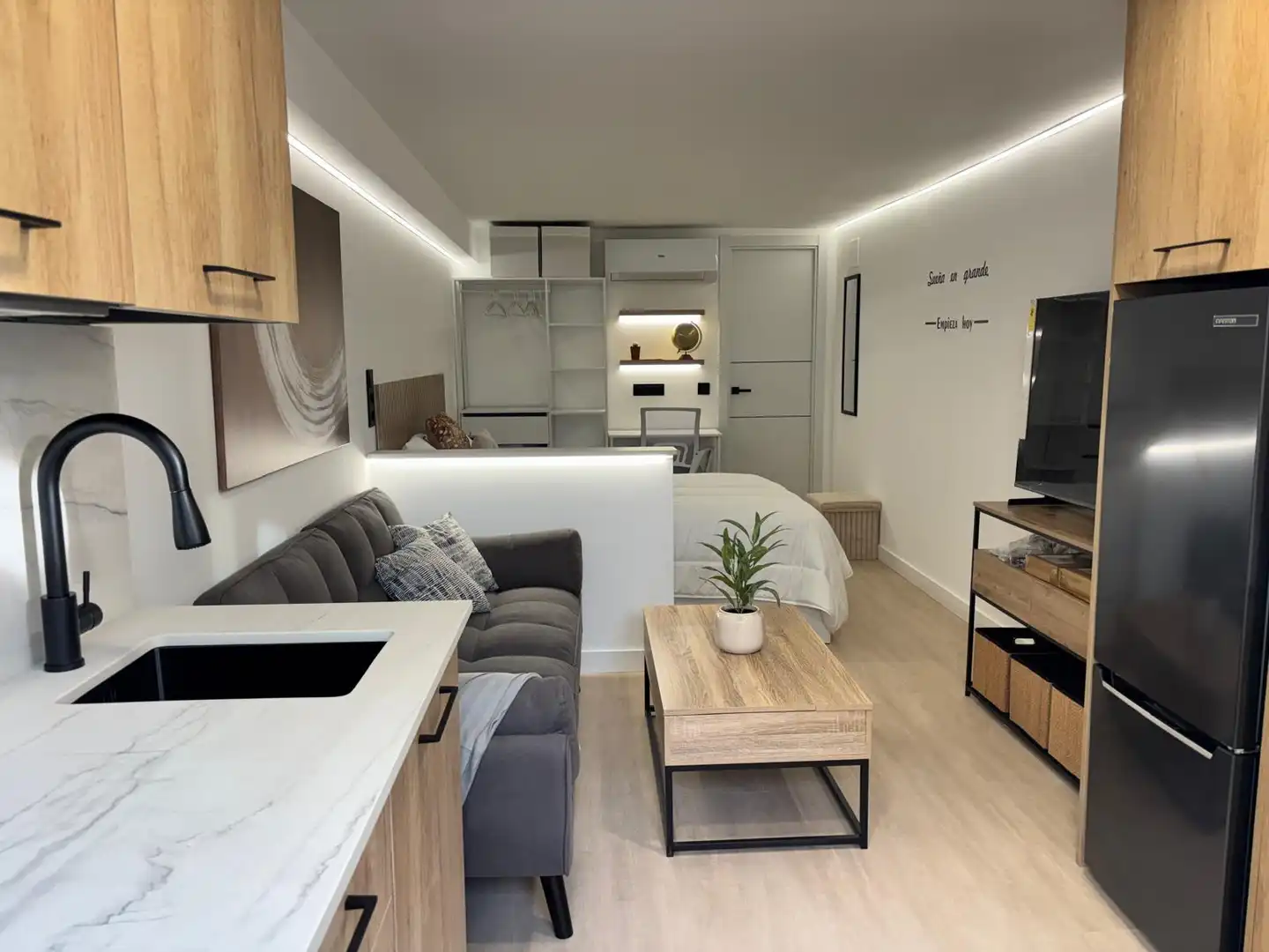 Living room of Flat for rent in Villaviciosa de Odón  with Air Conditioner, Heating and Furnished