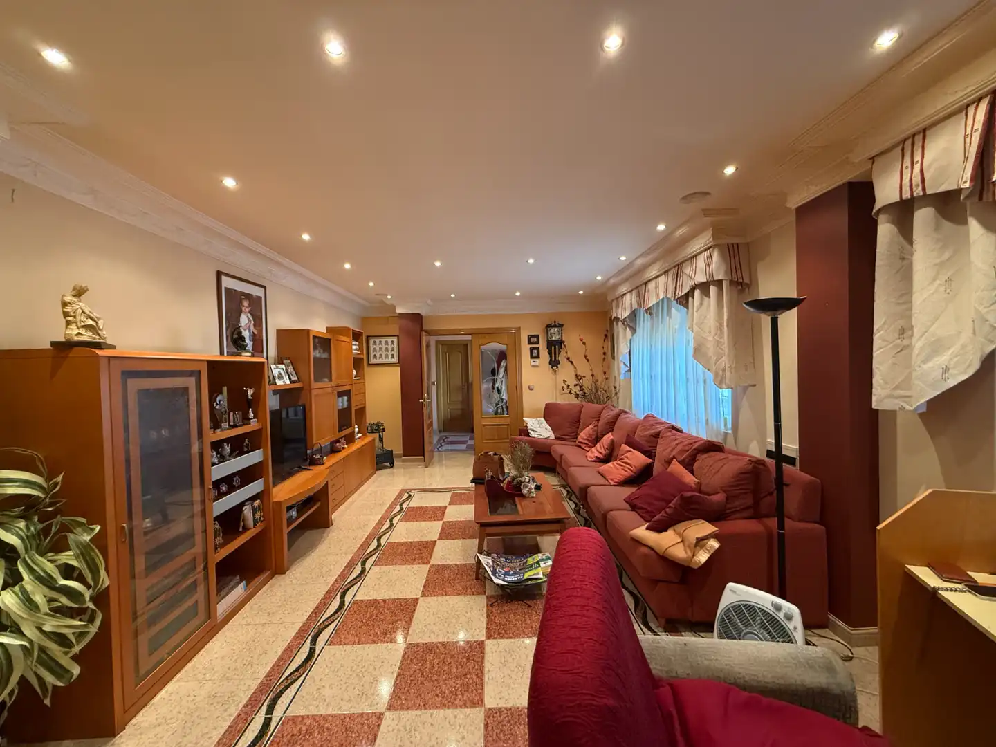 Sala de estar de Casa o chalet en venta en Carrión de los Condes con Aire acondicionado, Calefacción y Jardín privado