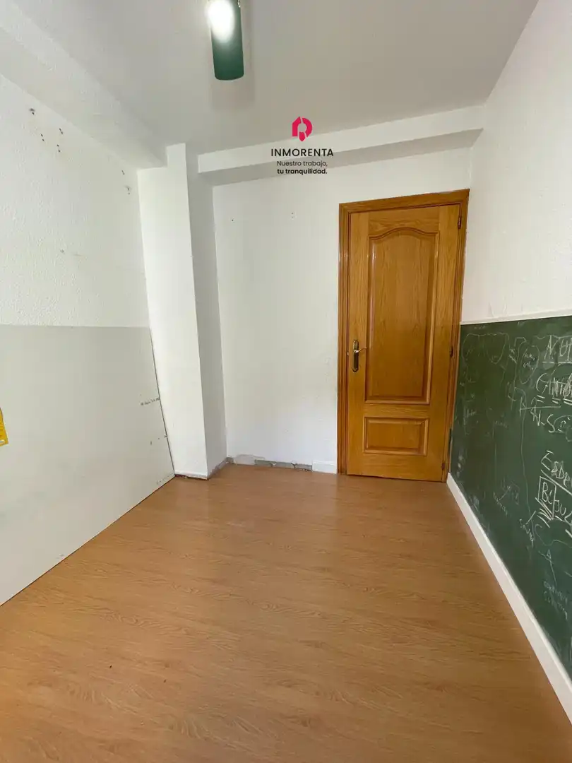 Habitación de Piso en venta en Fuenlabrada con Calefacción y Jardín privado