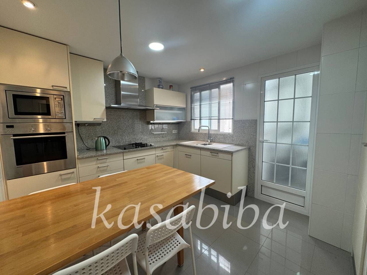 Kitchen of Flat to rent in  Valencia Capital  with Air Conditioner, Heating and Furnished