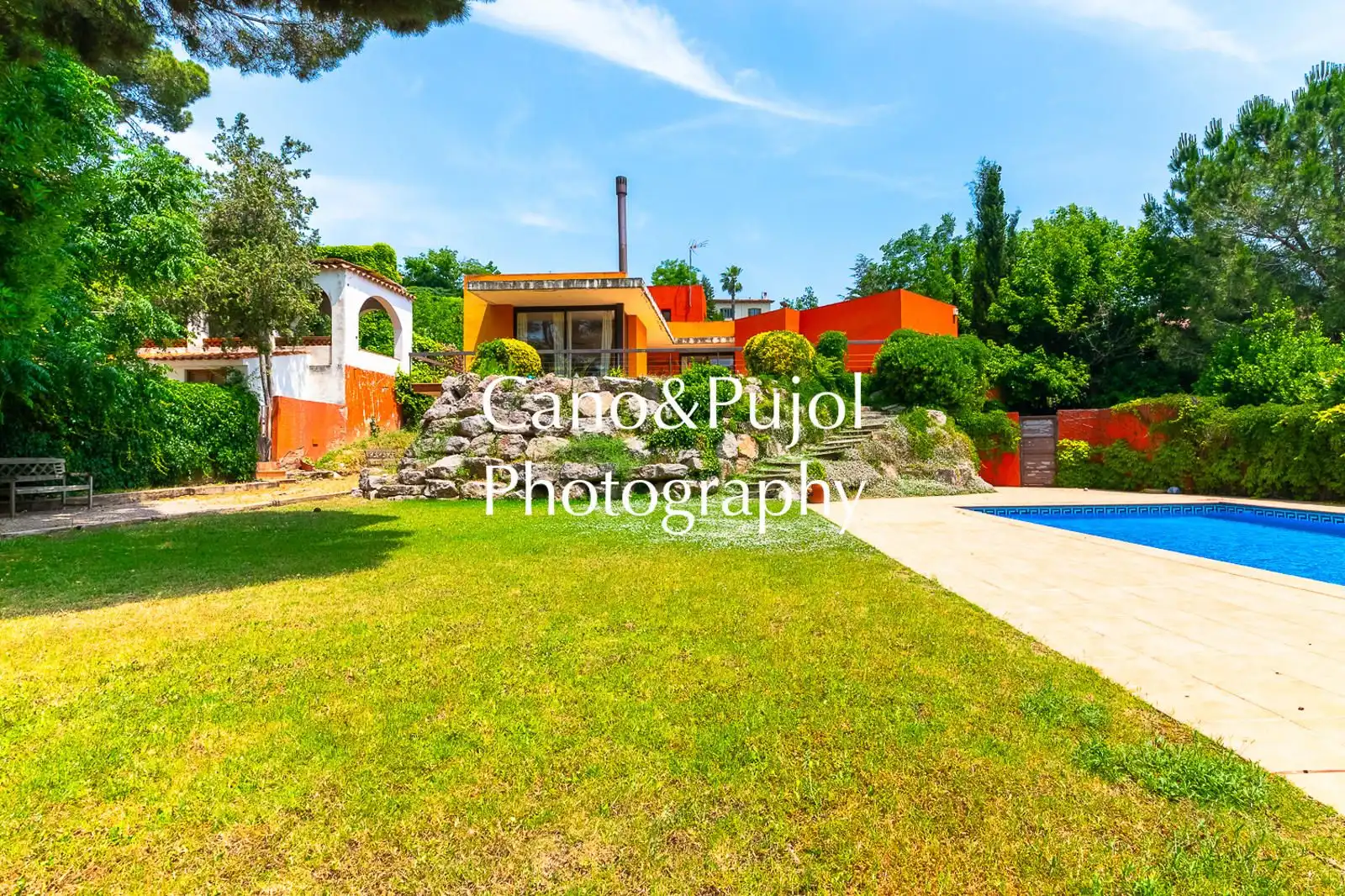 Jardí de Casa o xalet en venda en Cerdanyola del Vallès amb Aire condicionat, Calefacció i Terrassa