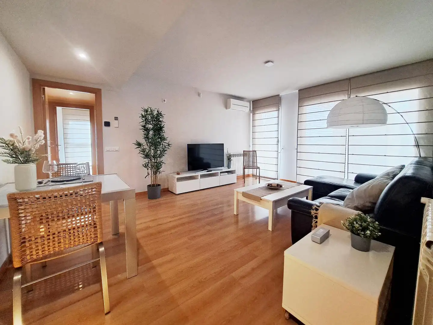 Wohnzimmer von Wohnungen zur Miete in Girona mit Klimaanlage, Heizung und Abstellraum