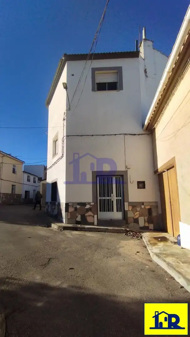 Vista exterior de Casa o chalet en venta en Palomares del Campo con Alarma