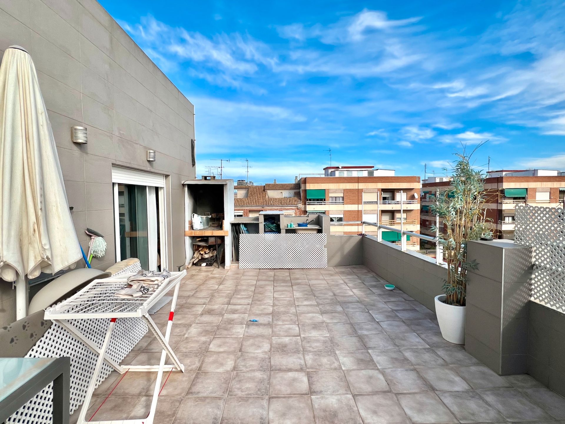 Terrasse von Dachboden zum verkauf in Alfafar mit Klimaanlage und Terrasse
